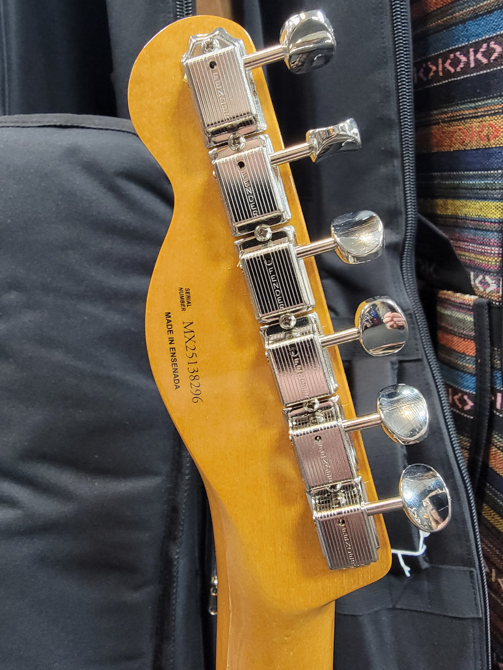 Fender Vintera III Mid '60s Telecaster Firemist Gold — fret detail