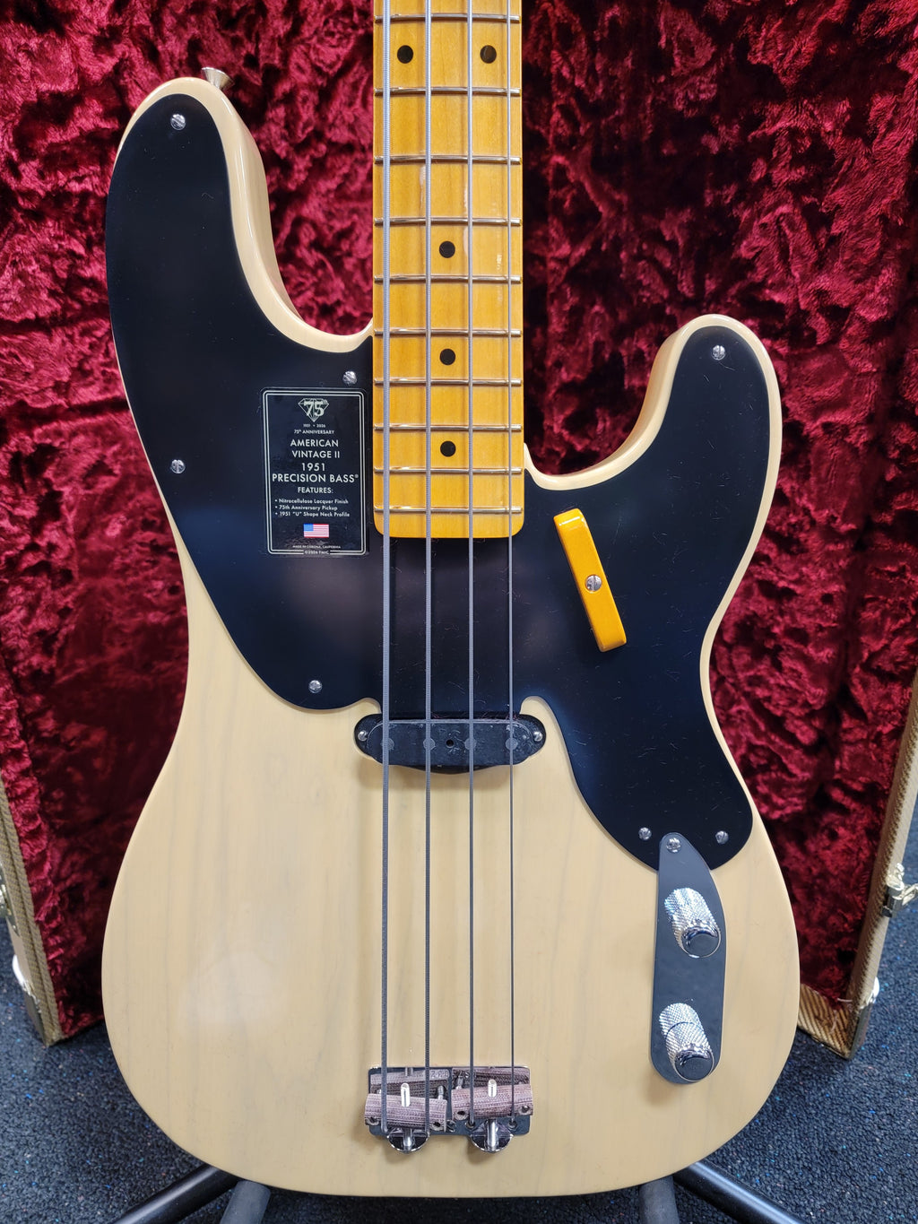 Fender AV II 1951 Precision Bass Butterscotch Blonde — full front body