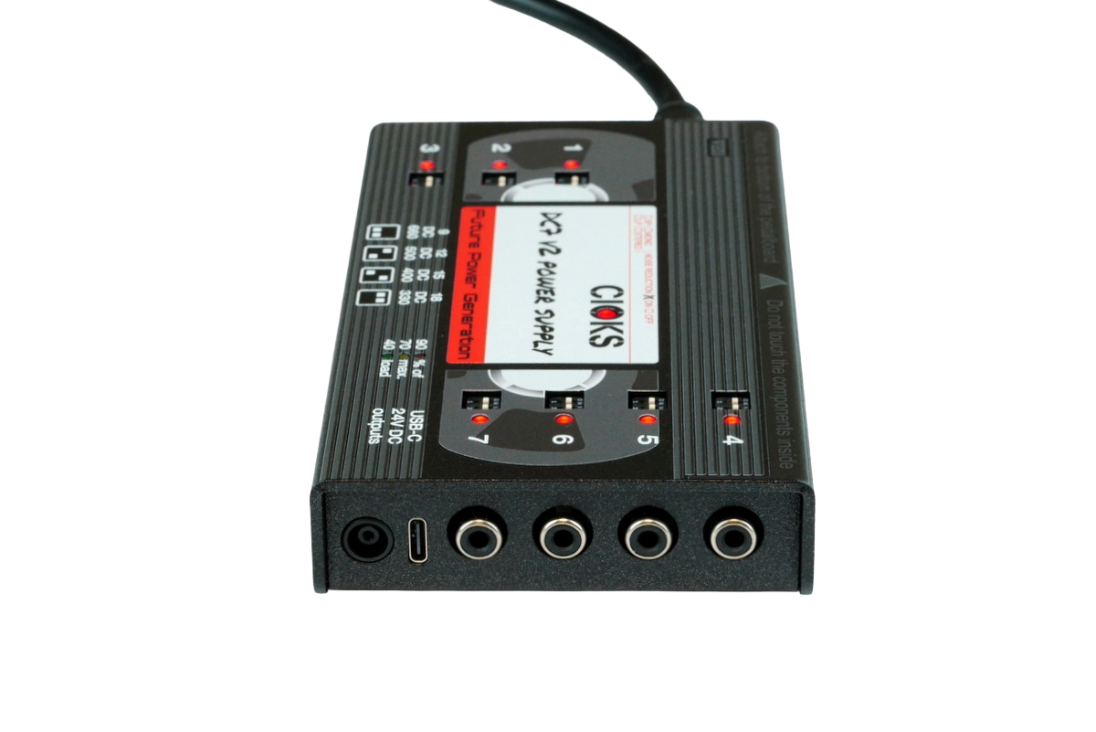New CIOKS DC7 V2 Retro Series VHS Tape Guitar Effects Pedal Power Supply