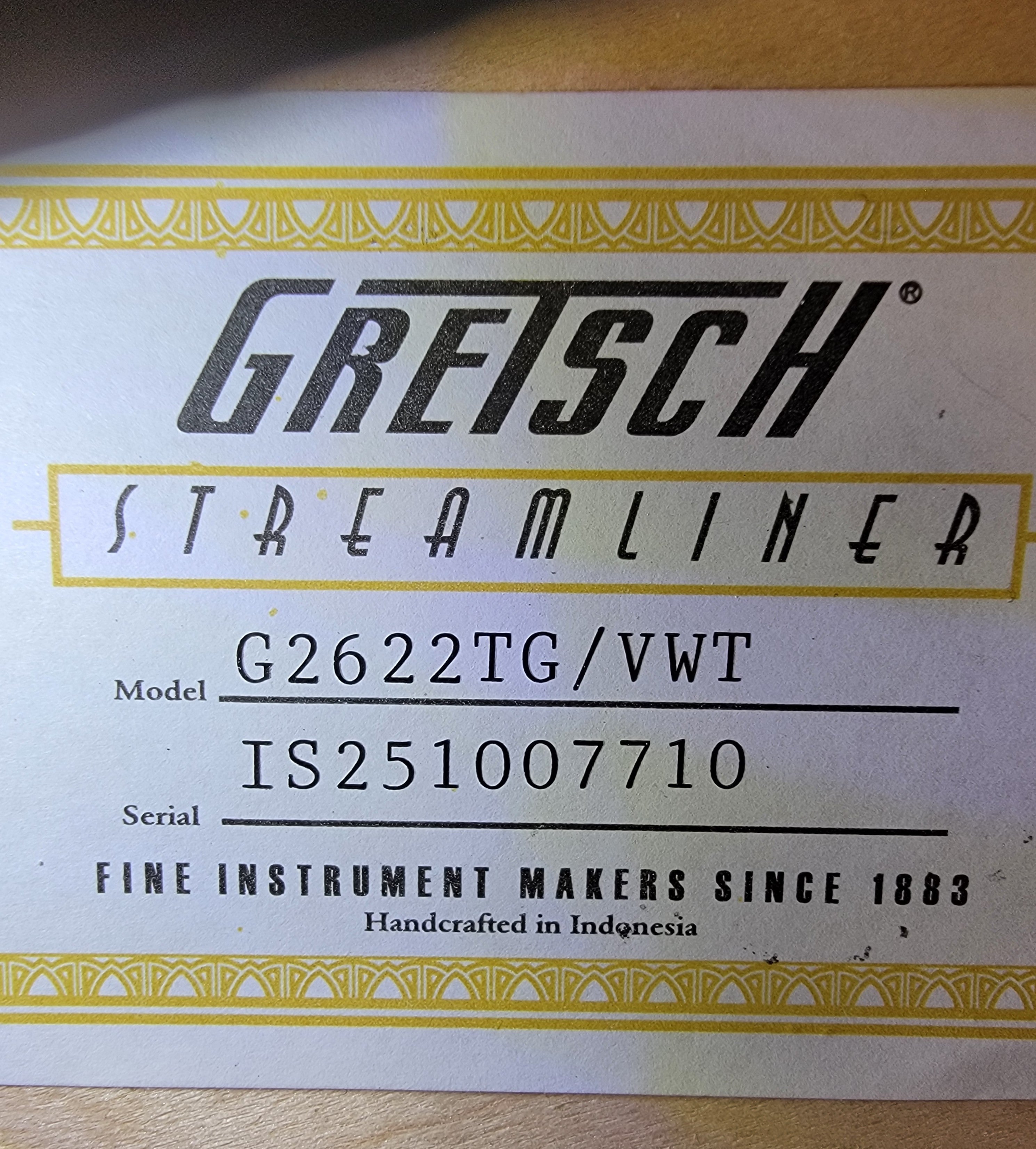 Gretsch G2622TG Streamliner center block — full body view