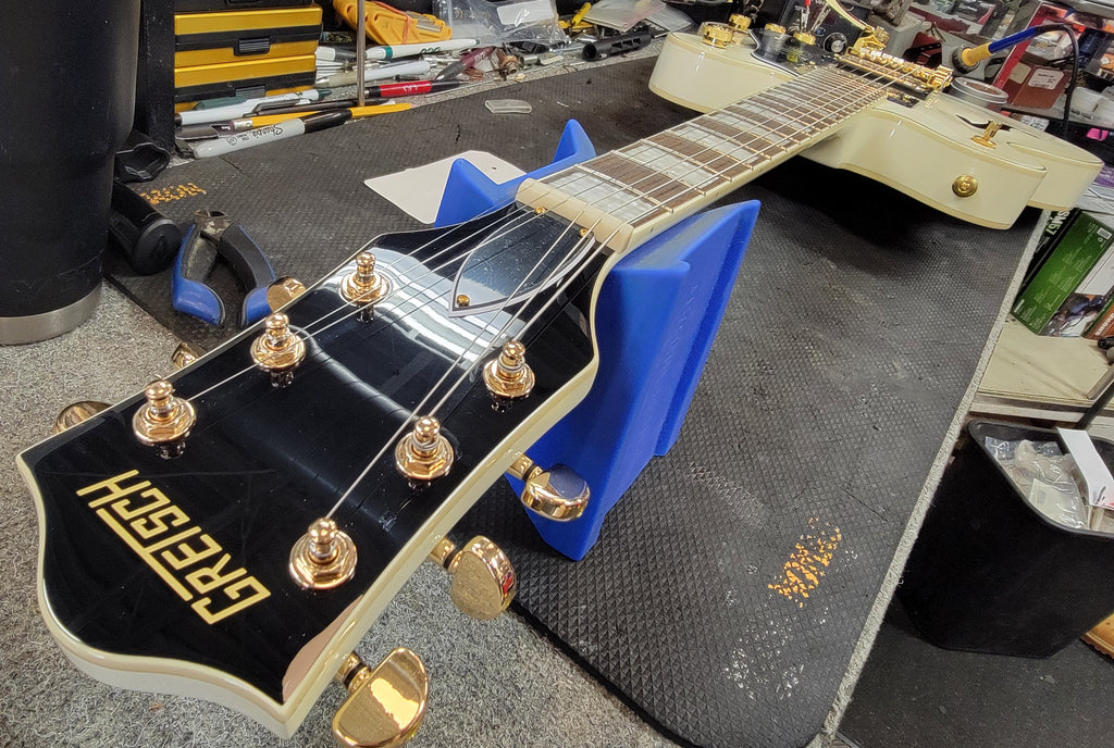 Gretsch G2622TG Streamliner center block — tuners