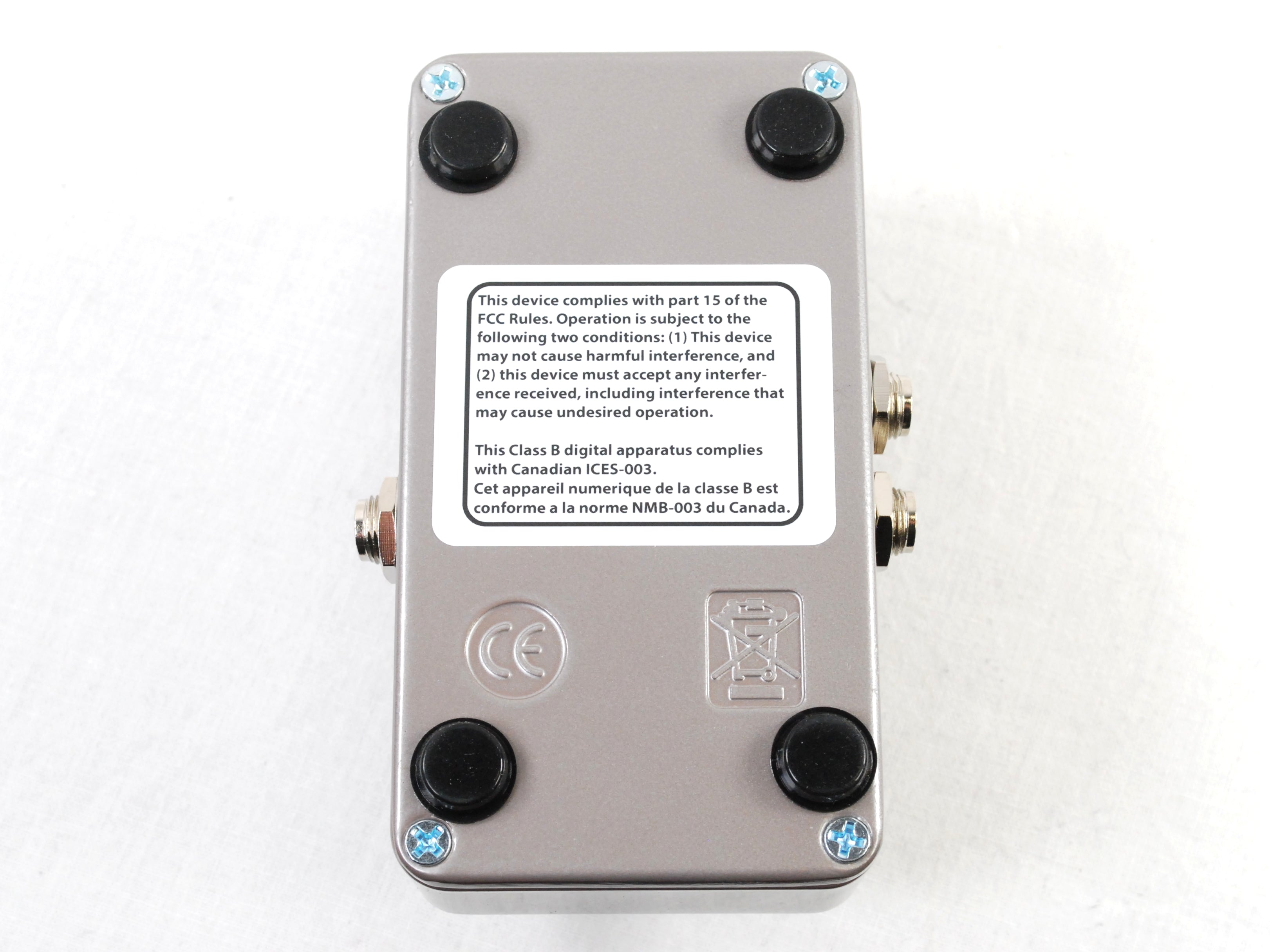 Electro-Harmonix Intelligent Harmony Machine harmonizer pedal - side view