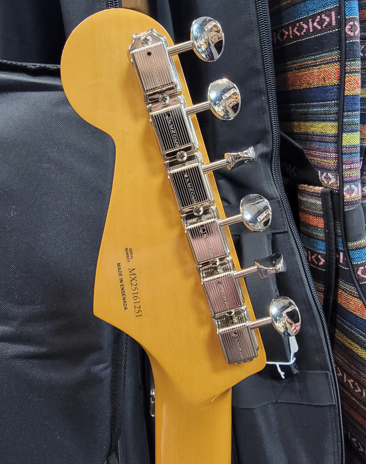 Fender Vintera III Late '50s Stratocaster Aztec Gold — tremolo cavity