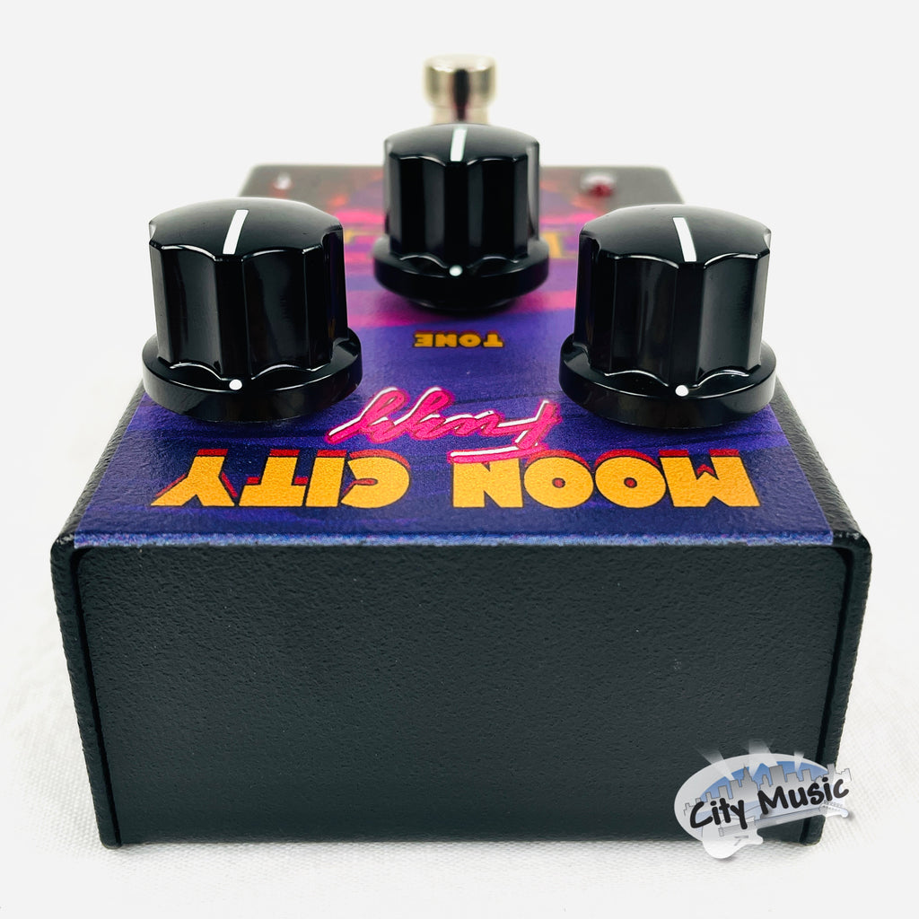 New LsL Instruments Moon City Fuzz Guitar Effects Pedal