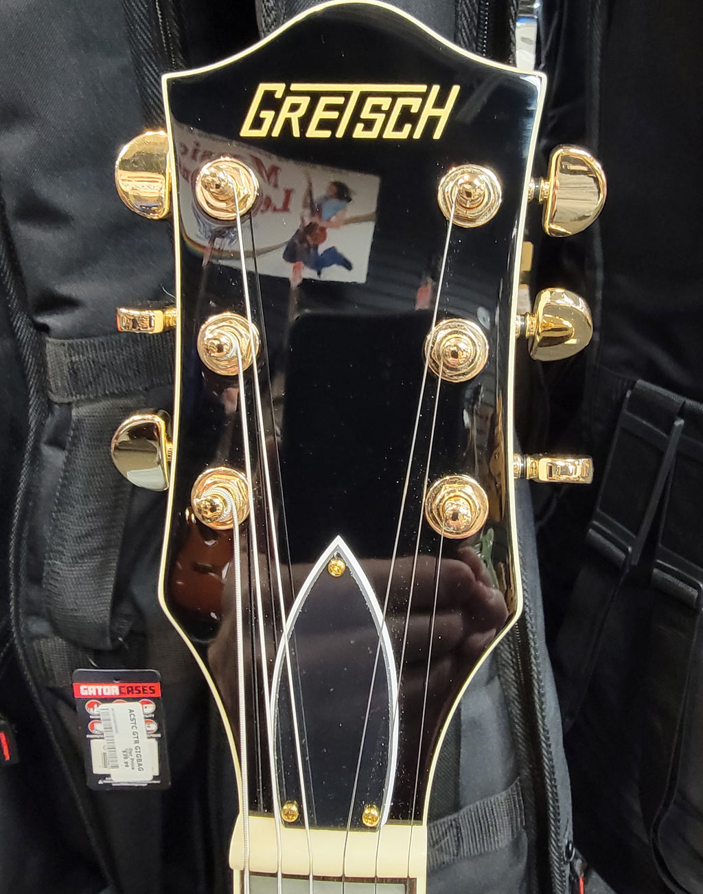 Gretsch G2622TG Streamliner center block — headstock