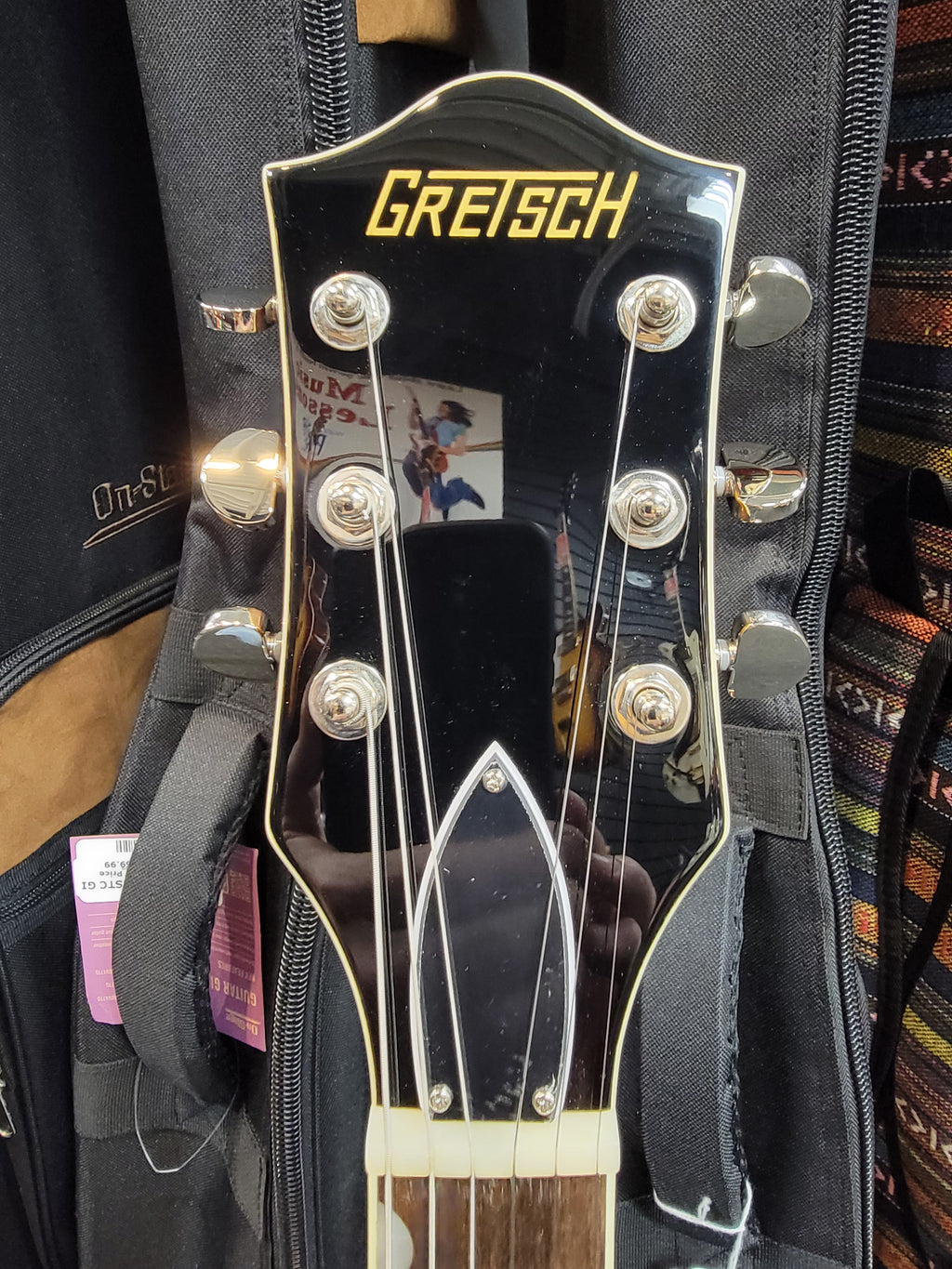 Gretsch G2420T Streamliner hollow body — pickups and controls
