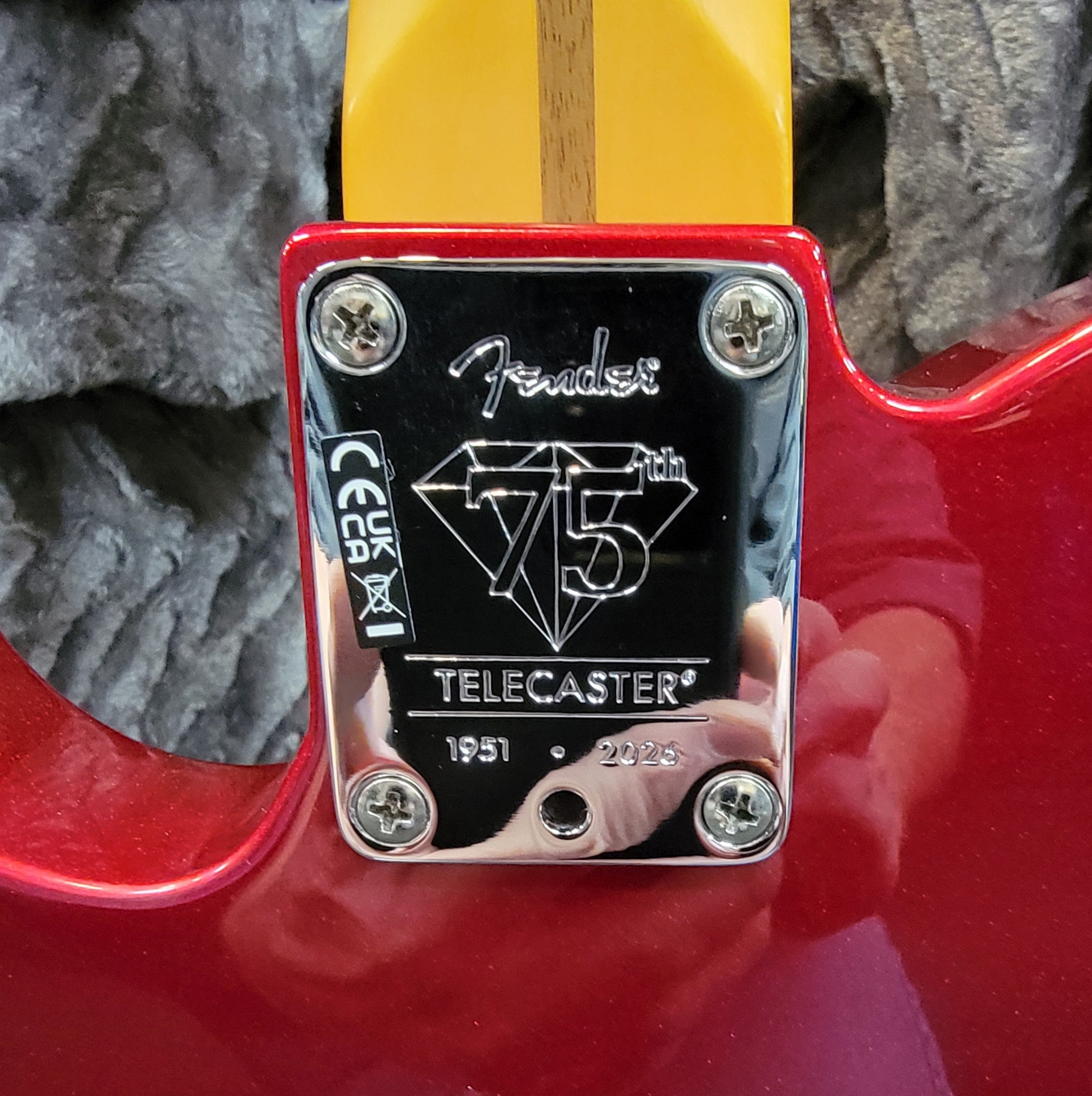 Fender 75th Anniversary American Professional Classic Cabronita Telecaster Candy Apple Red, Case, Free Shipping!