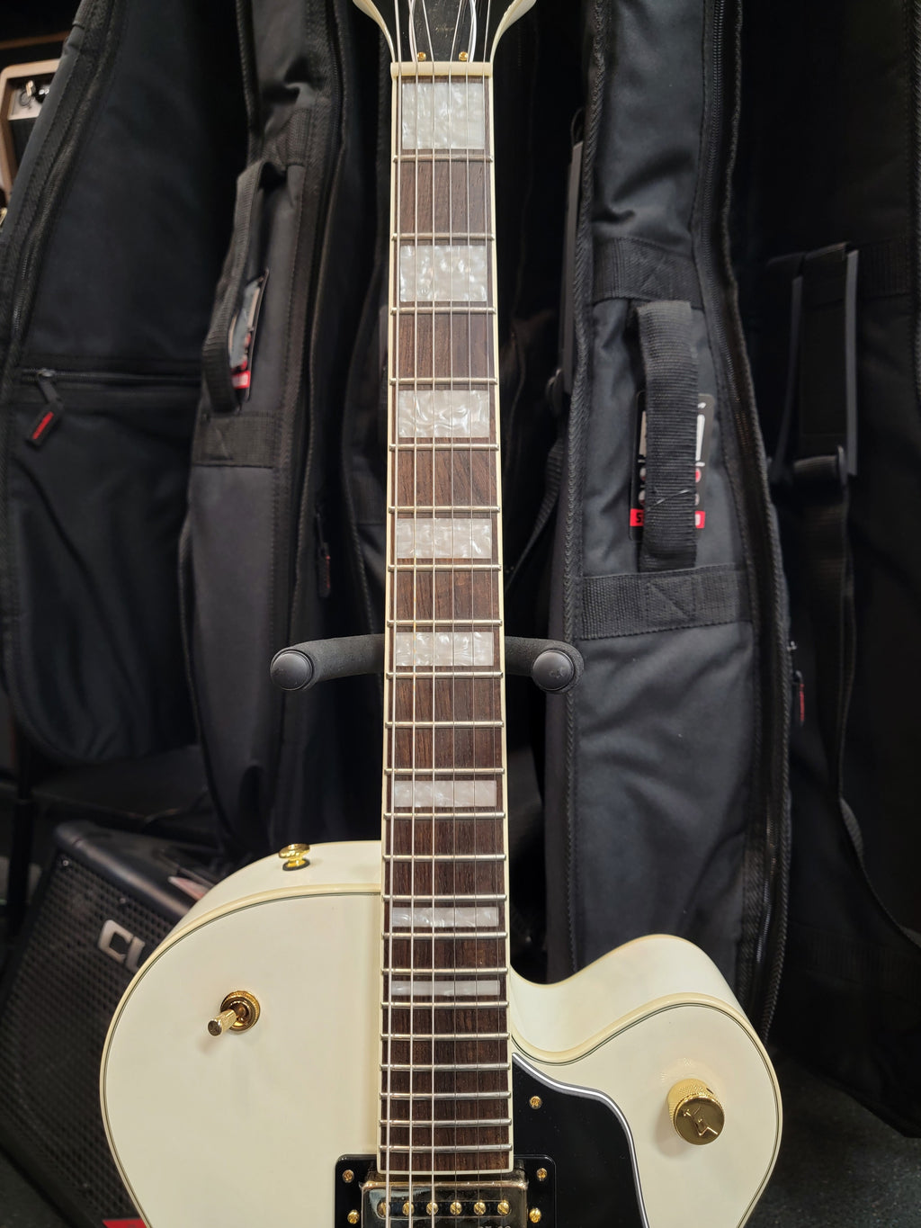 Gretsch G2420TG Streamliner hollow body — Bigsby tailpiece