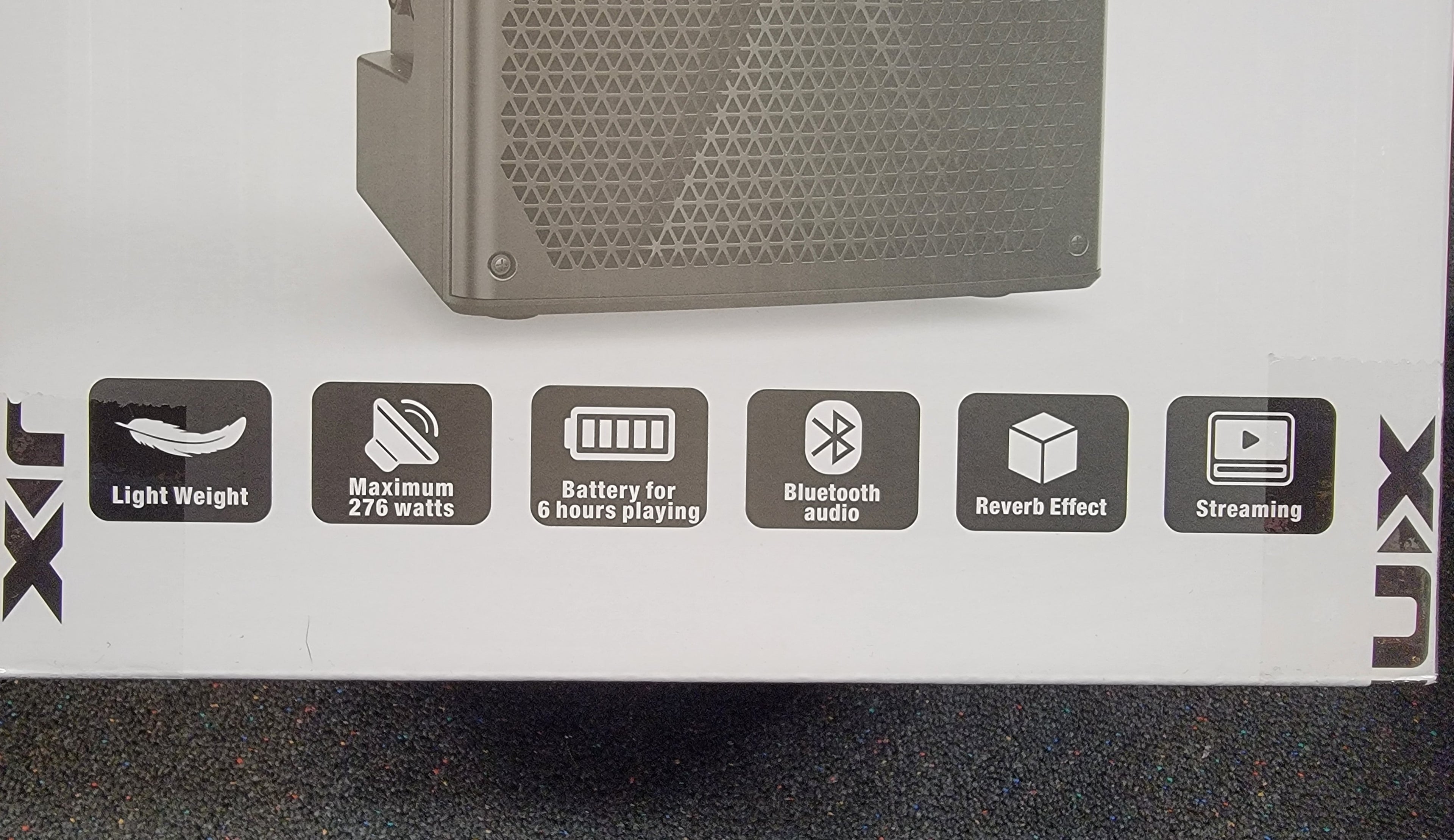 NUX Busking 200FR portable PA speaker — packaging and accessories