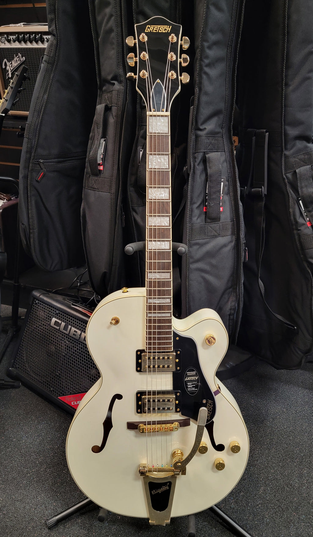 Gretsch G2420TG Streamliner hollow body — body detail