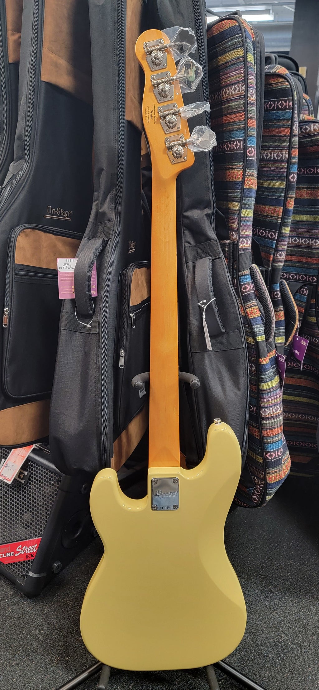 Squier Classic Vibe Telecaster Bass Vintage White — full rear