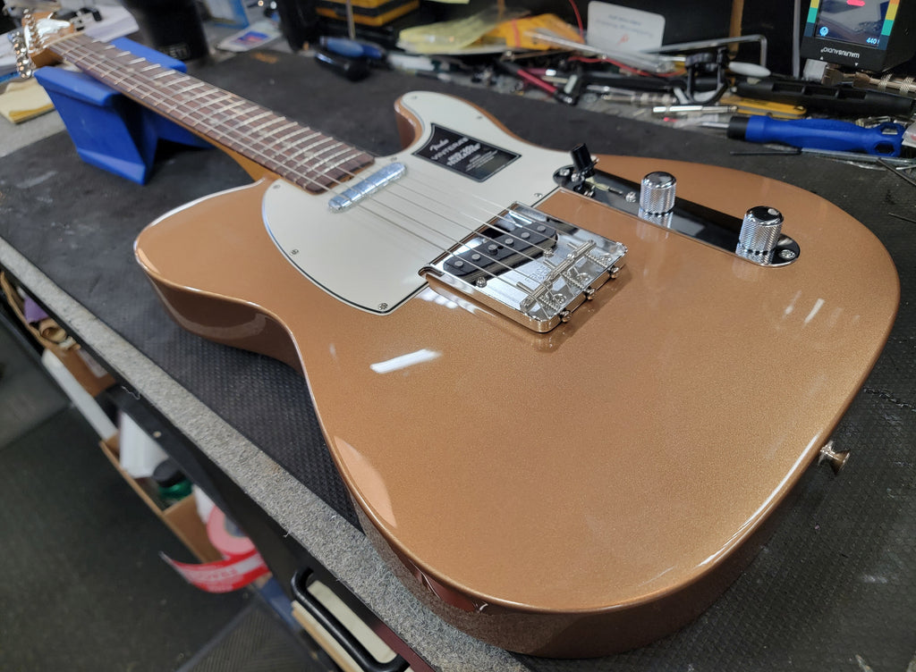 Fender Vintera III Mid '60s Telecaster Firemist Gold — jack detail