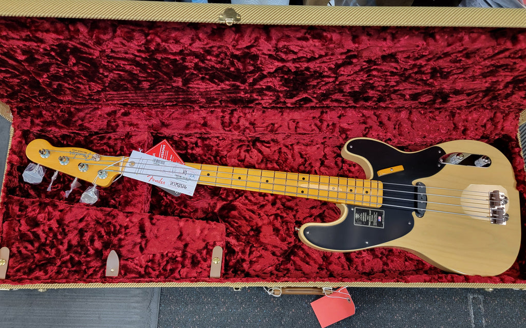 Fender AV II 1951 Precision Bass Butterscotch Blonde — included case candy