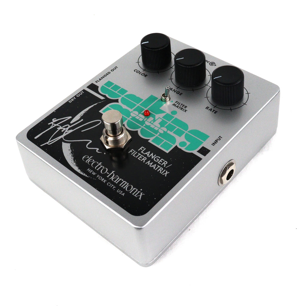 Electro-Harmonix Walking on the Moon flanger pedal — side input jacks