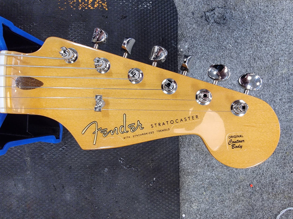 Fender Vintera III Late '50s Stratocaster Aztec Gold — with deluxe gig bag