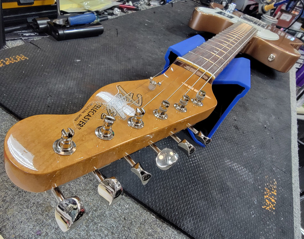 Fender Vintera III Mid '60s Telecaster Firemist Gold — included Mustang Micro Plus