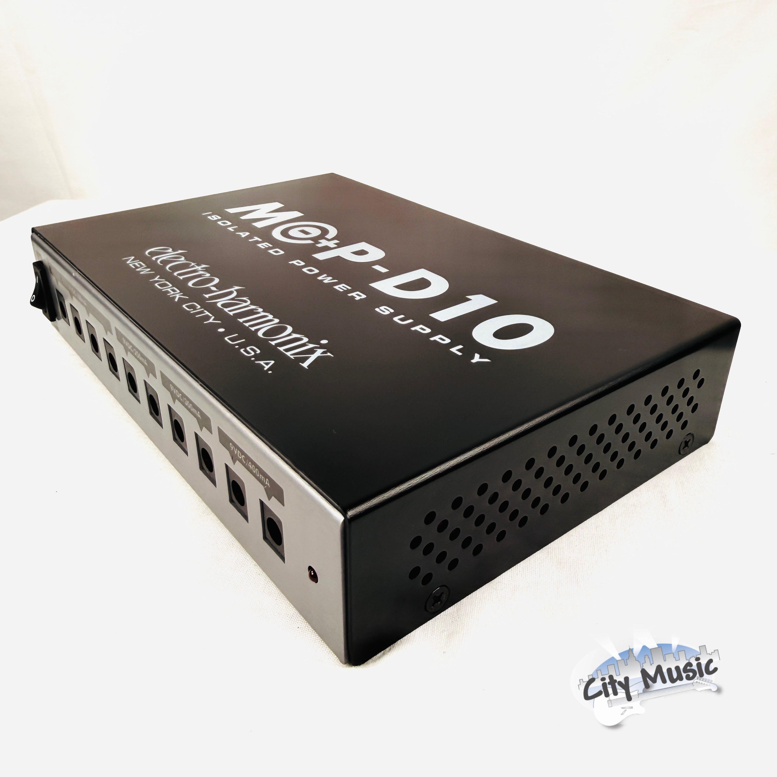 Electro-Harmonix MOP-D10 isolated power supply — rear panel