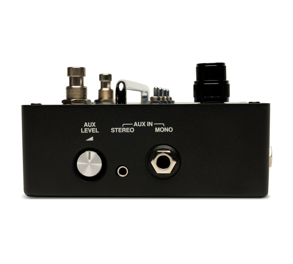 Ampeg SGT-DI Blue Line bass preamp DI pedal — rear jacks