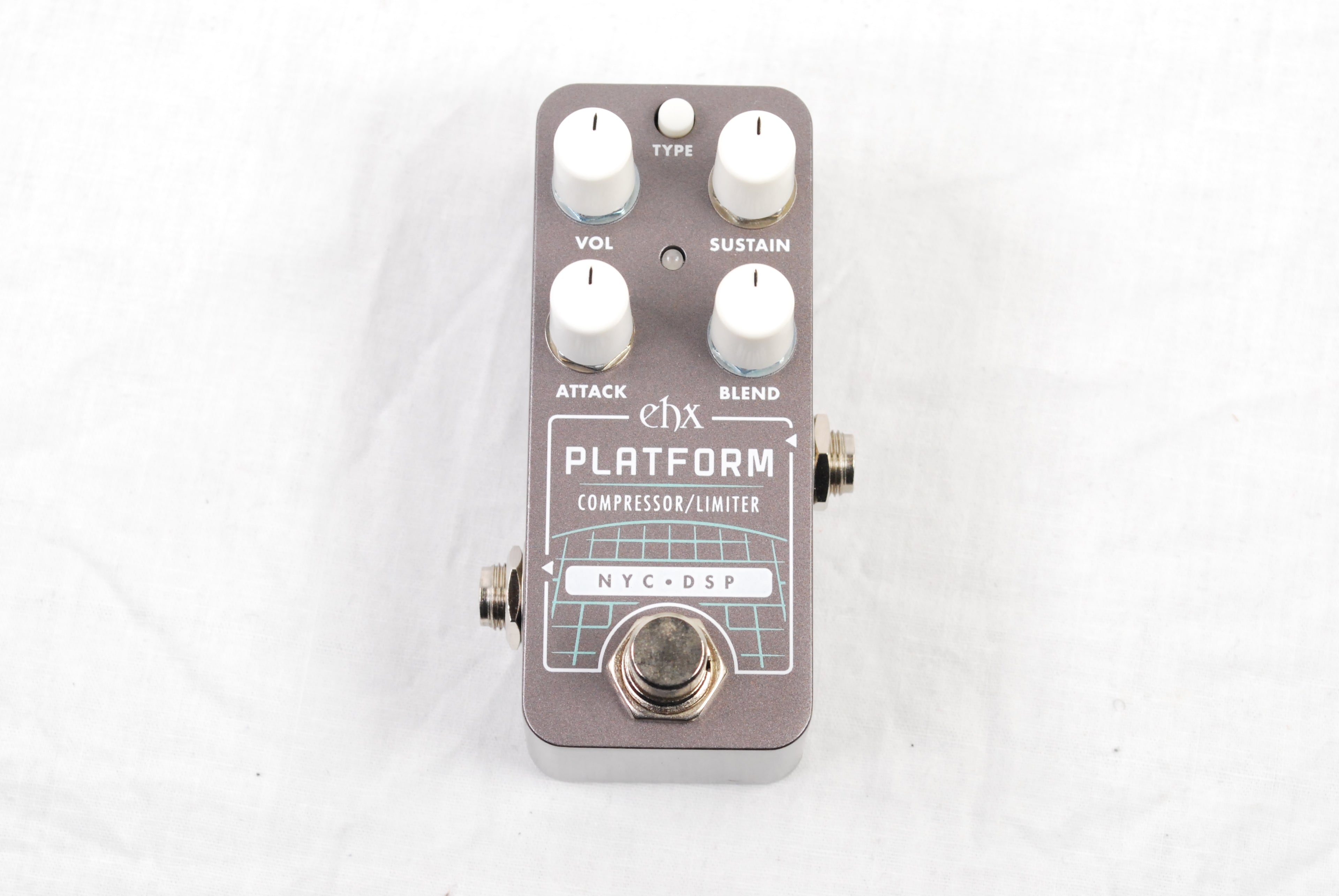 Electro-Harmonix Pico Platform compressor pedal — top view of controls