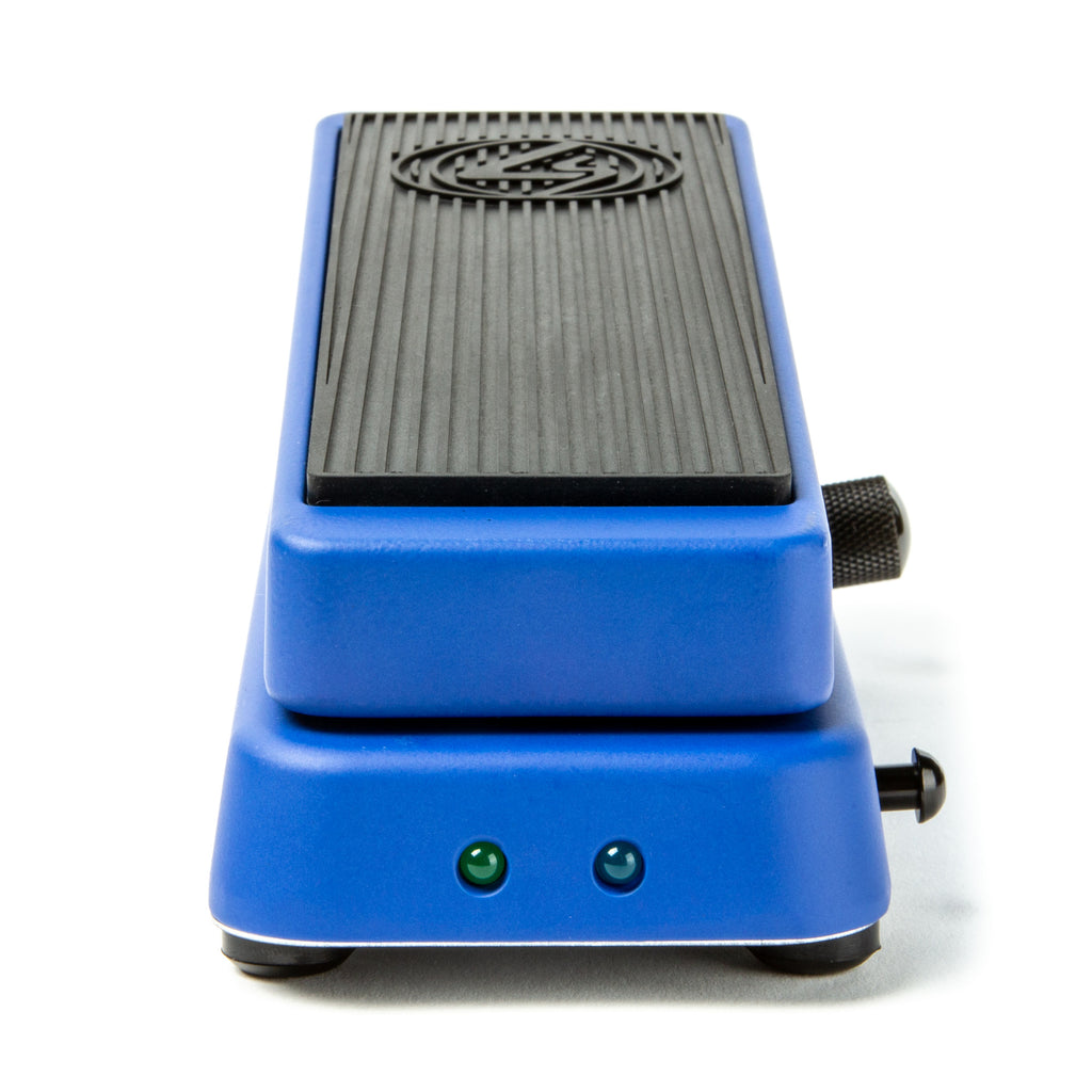 Dunlop AT95 Akira Takasaki Cry Baby Fuzz Wah — rear jacks