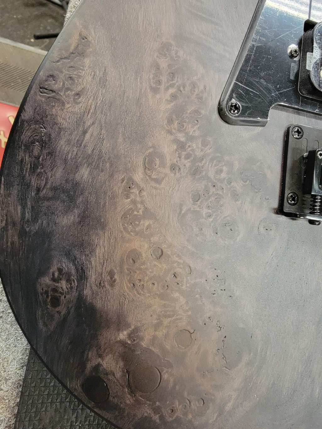 Ibanez RGR431PB electric guitar - poplar burl grain close-up