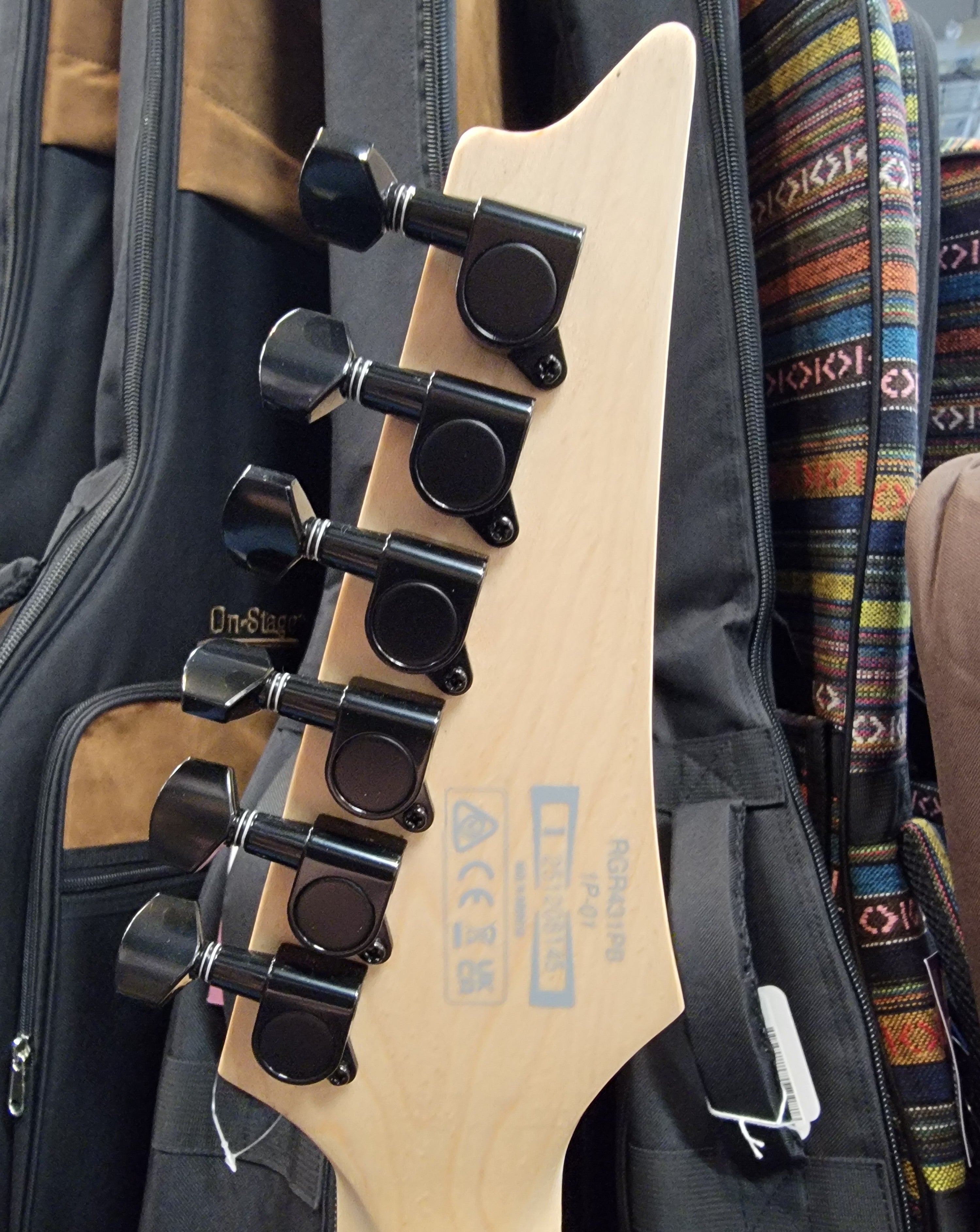 Ibanez RGR431PB electric guitar - control knob and 5-way switch detail