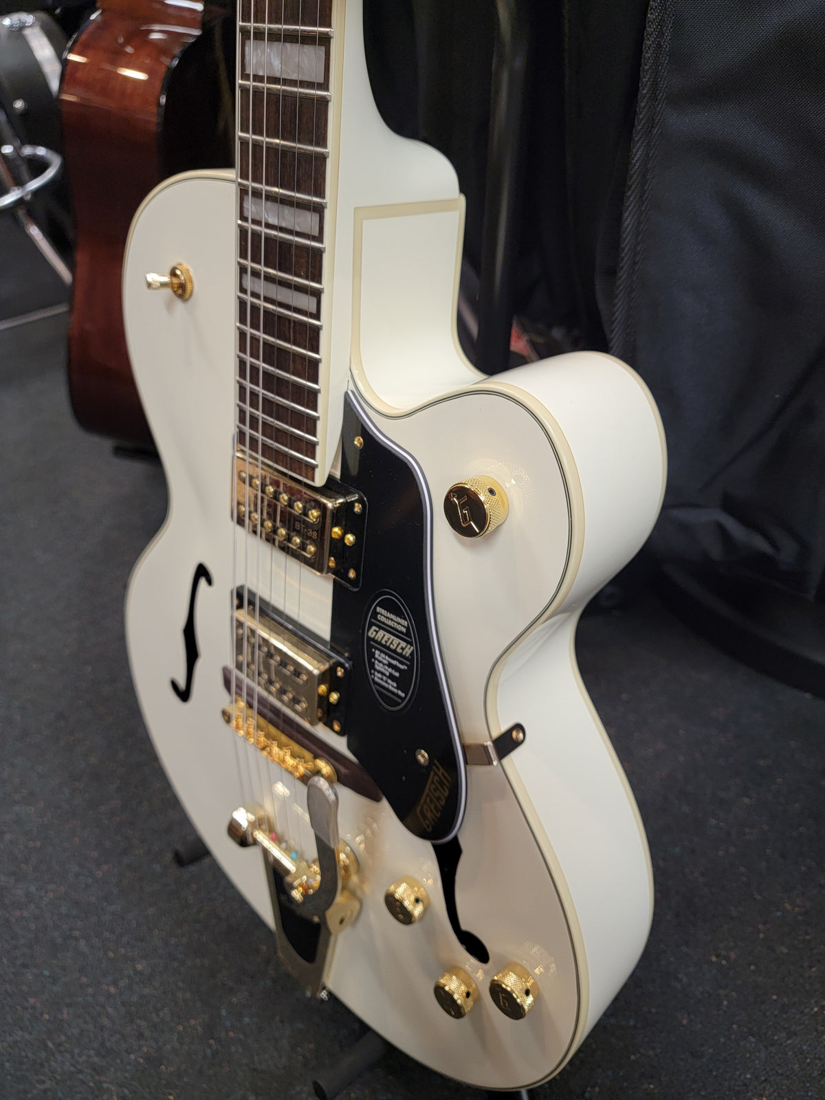 Gretsch G2420TG Streamliner hollow body — back view