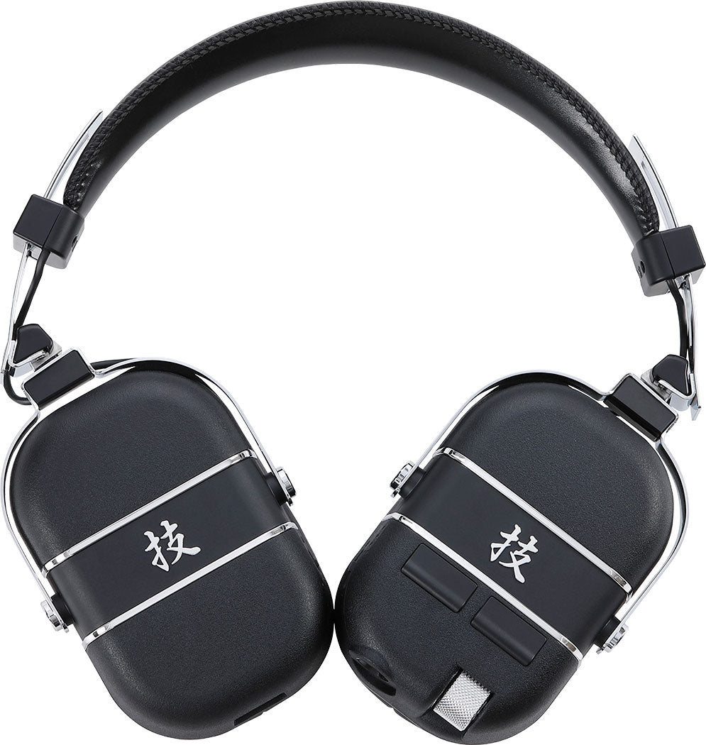 Boss Waza-Air wireless guitar amp headphones detail