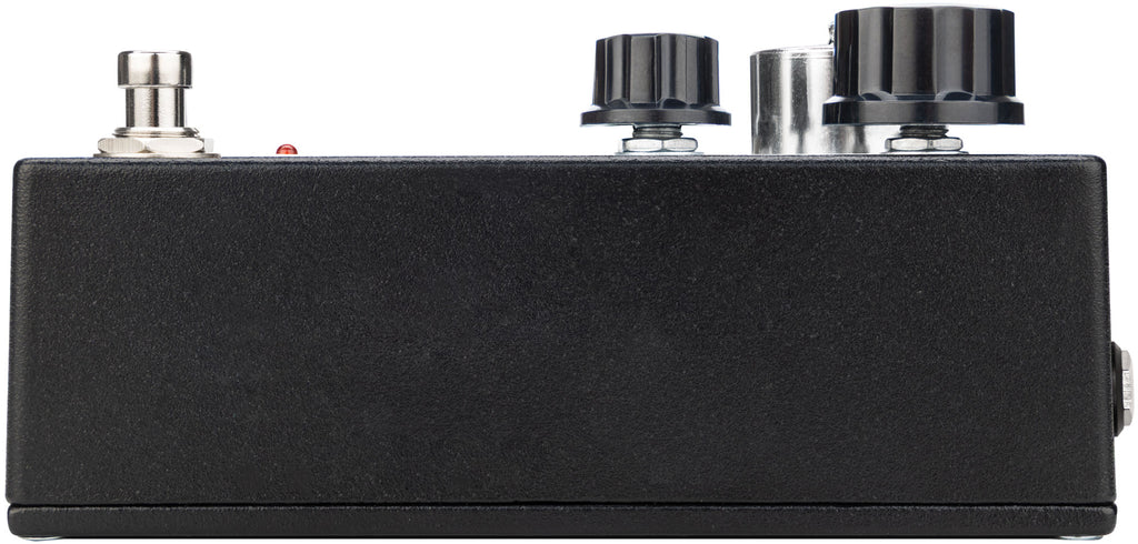 EarthQuaker ZEQD-Pre tube preamp pedal — controls close-up
