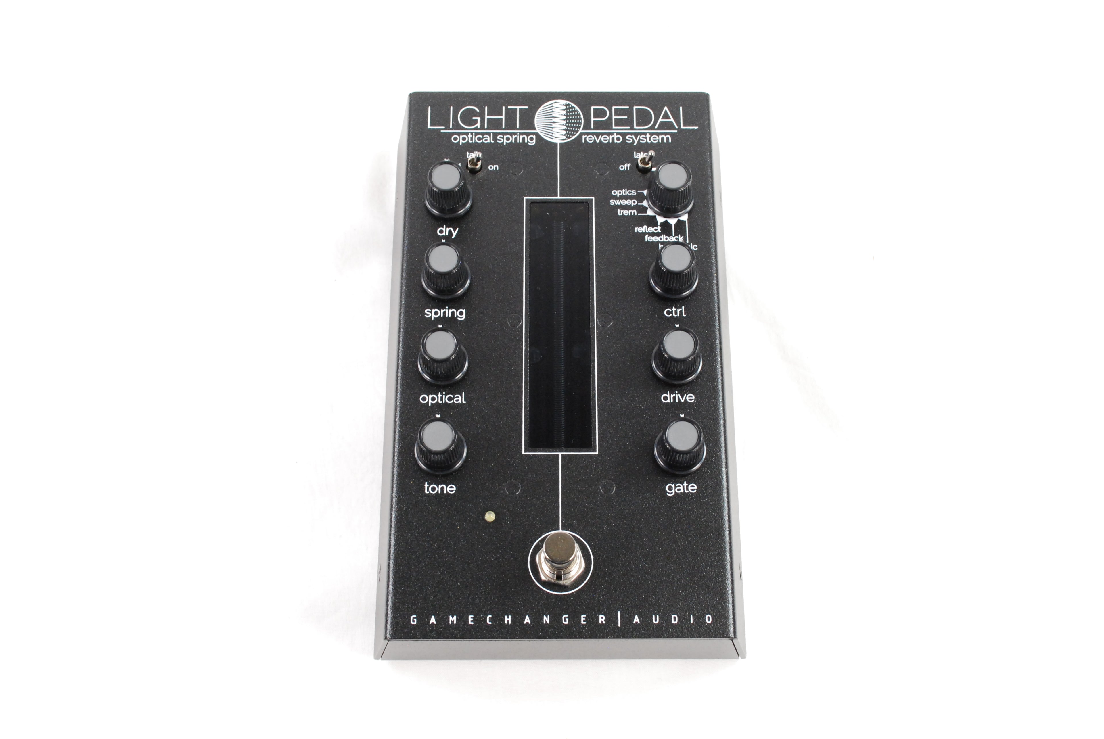 Gamechanger Audio LIGHT Pedal reverb — dry, spring and optical controls