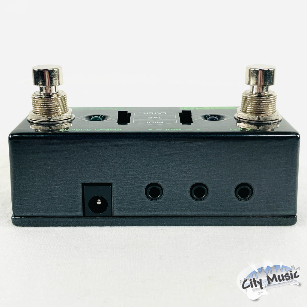 Used Wampler Syntax MIDI Controller pedal with original packaging, mint condition