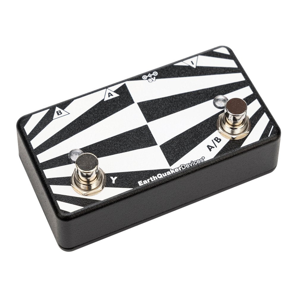 EarthQuaker Devices Passive ABY Box switch pedal - jacks detail
