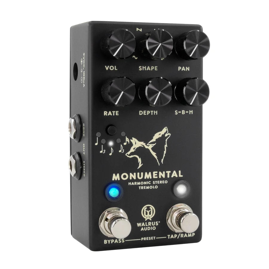 Walrus Audio Monumental tremolo pedal — packaging and box