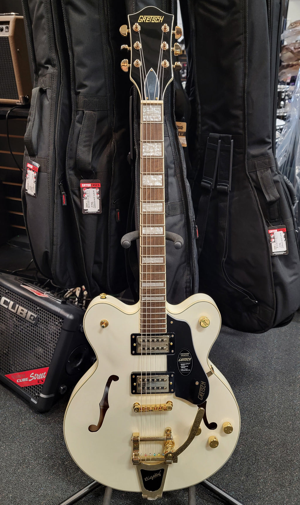 Gretsch G2622TG Streamliner center block — body detail