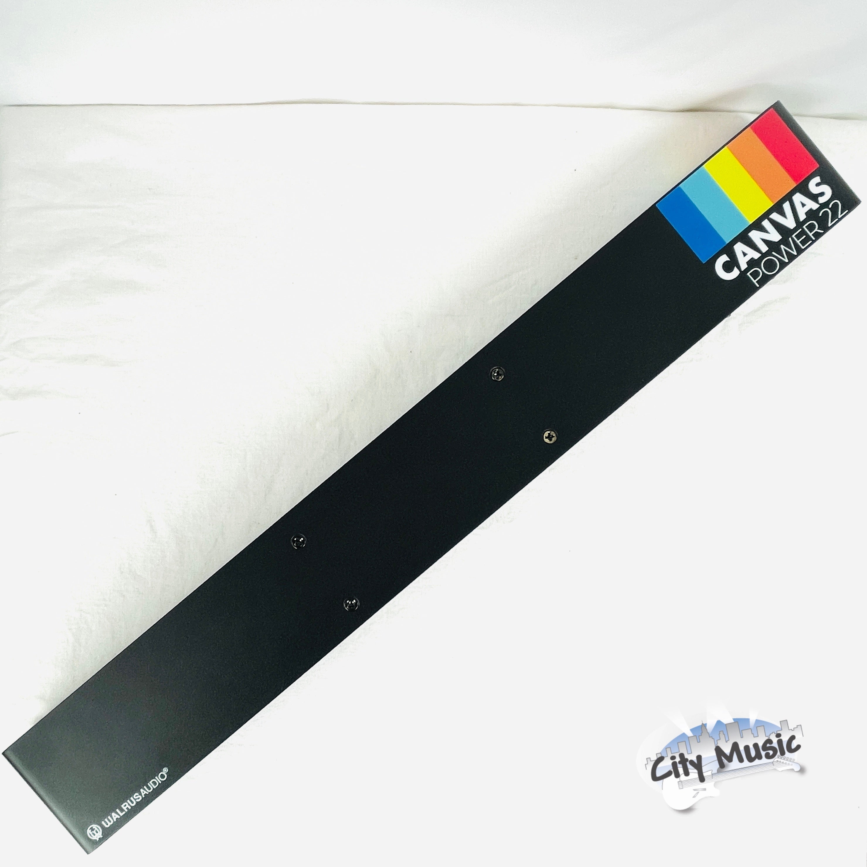 Walrus Audio Canvas Power 22 LINK power supply — output jacks view
