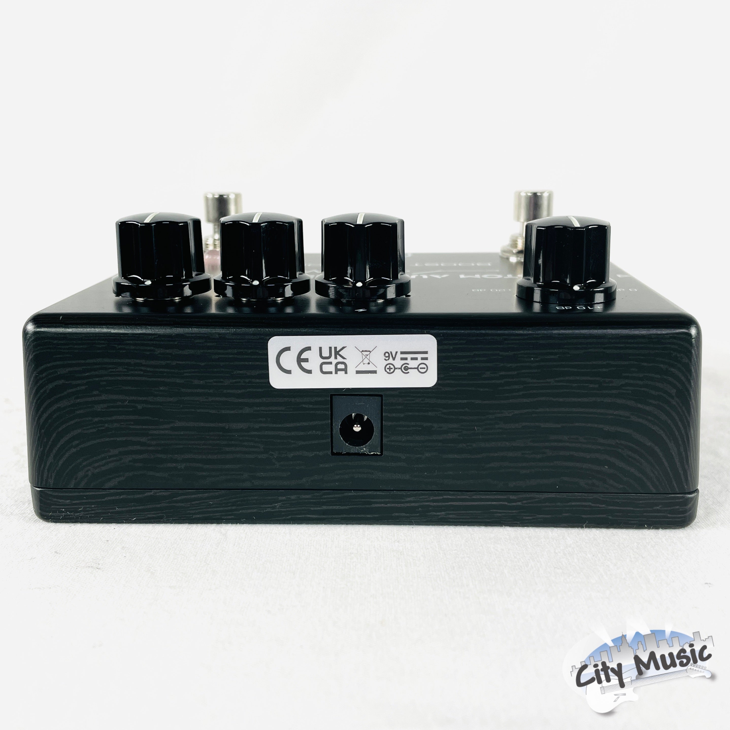 Used MXR MC402 CAE Boost/Overdrive pedal - close-up of boost knob