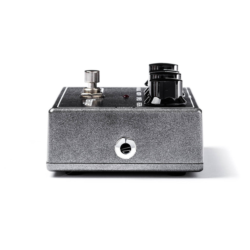 MXR M117R Flanger pedal — Manual, Width, Speed and Regen knobs close-up