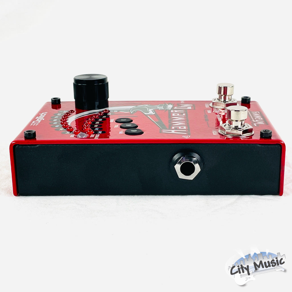 DigiTech HammerOn pitch shifter pedal — LED display detail