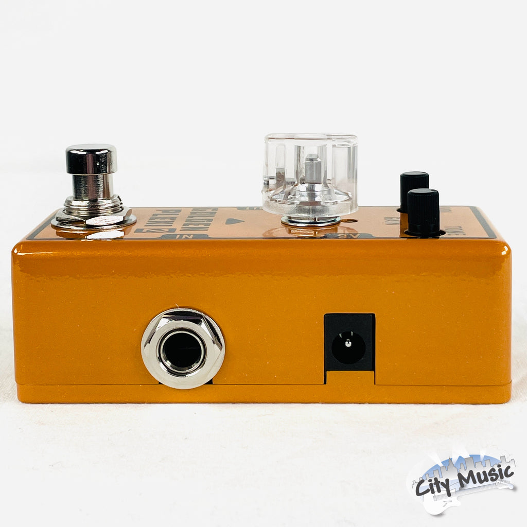 Tone City Golden Plexi V2 distortion pedal — right side jack