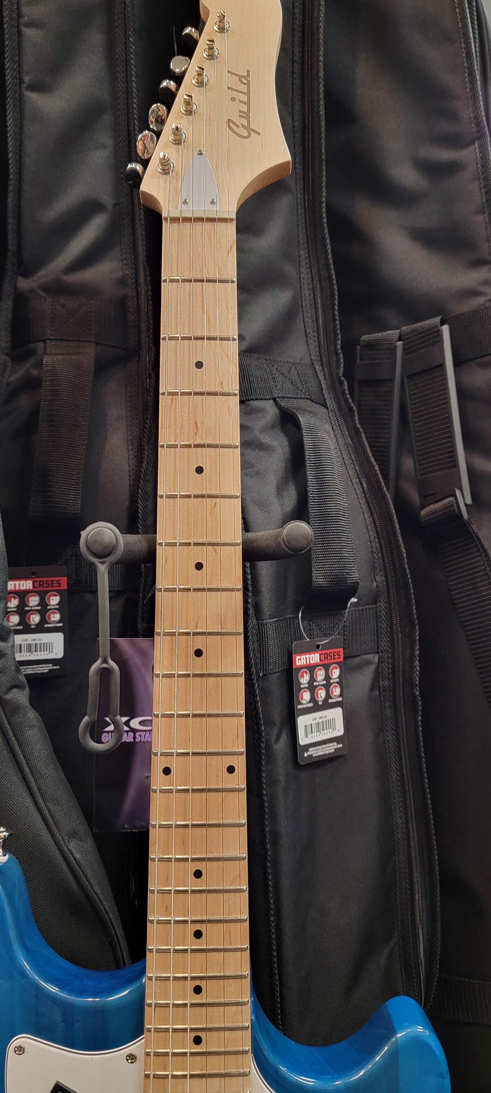 Guild Surfliner electric guitar — headstock with Guild logo