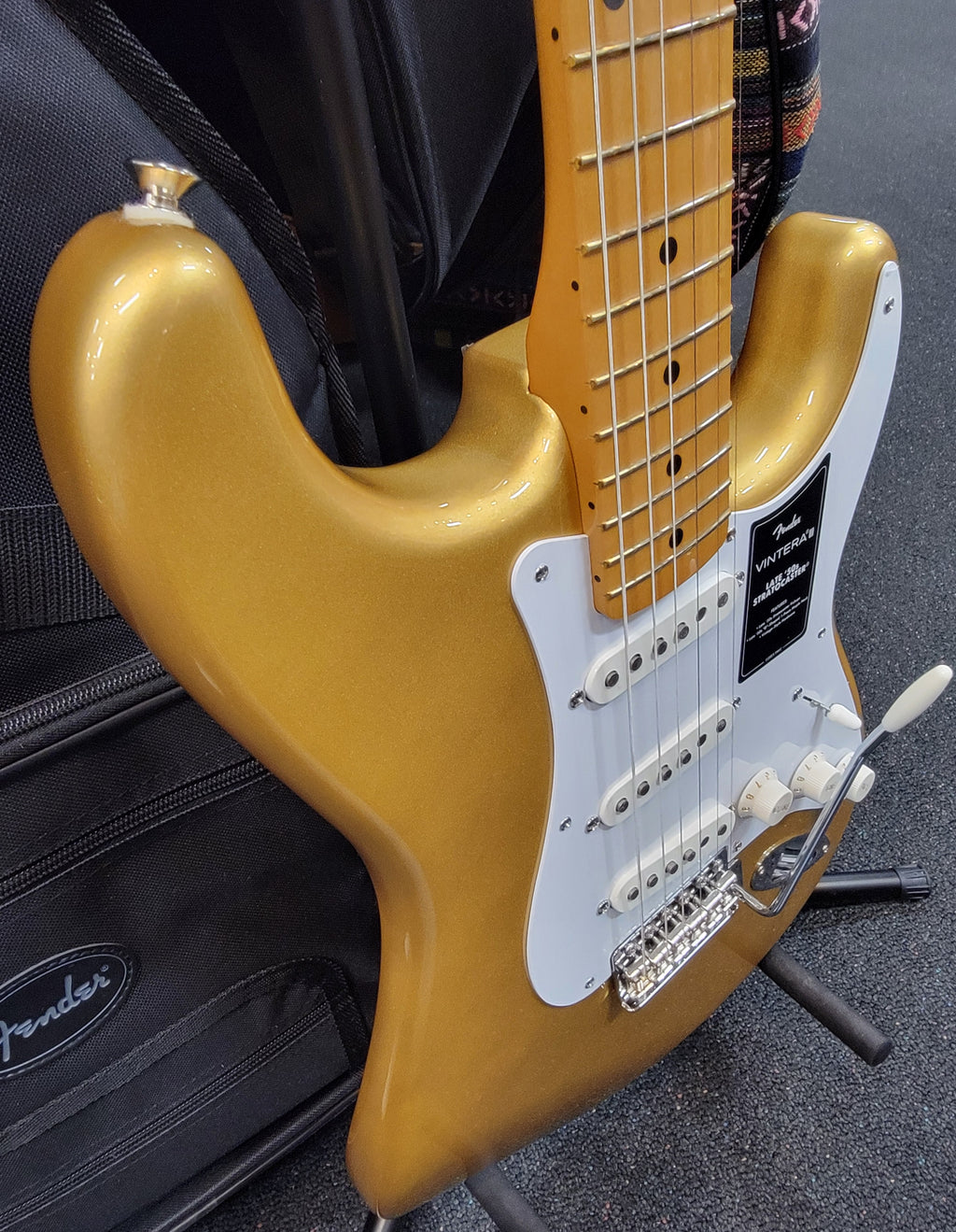 Fender Vintera III Late '50s Stratocaster Aztec Gold — maple fingerboard