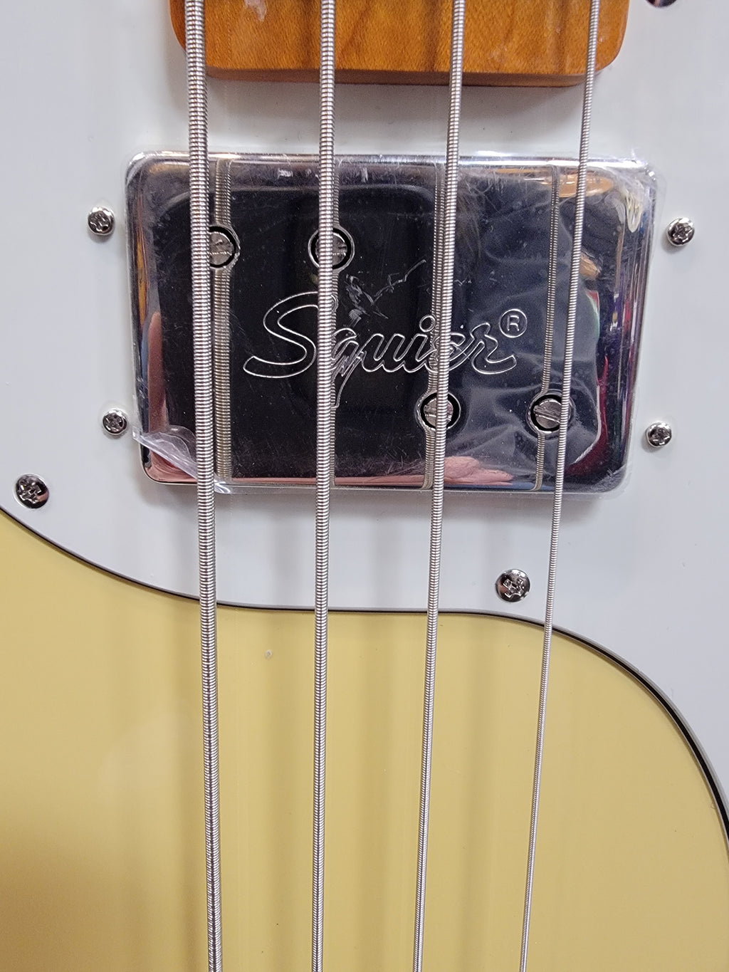 Squier Classic Vibe Telecaster Bass Vintage White — headstock rear
