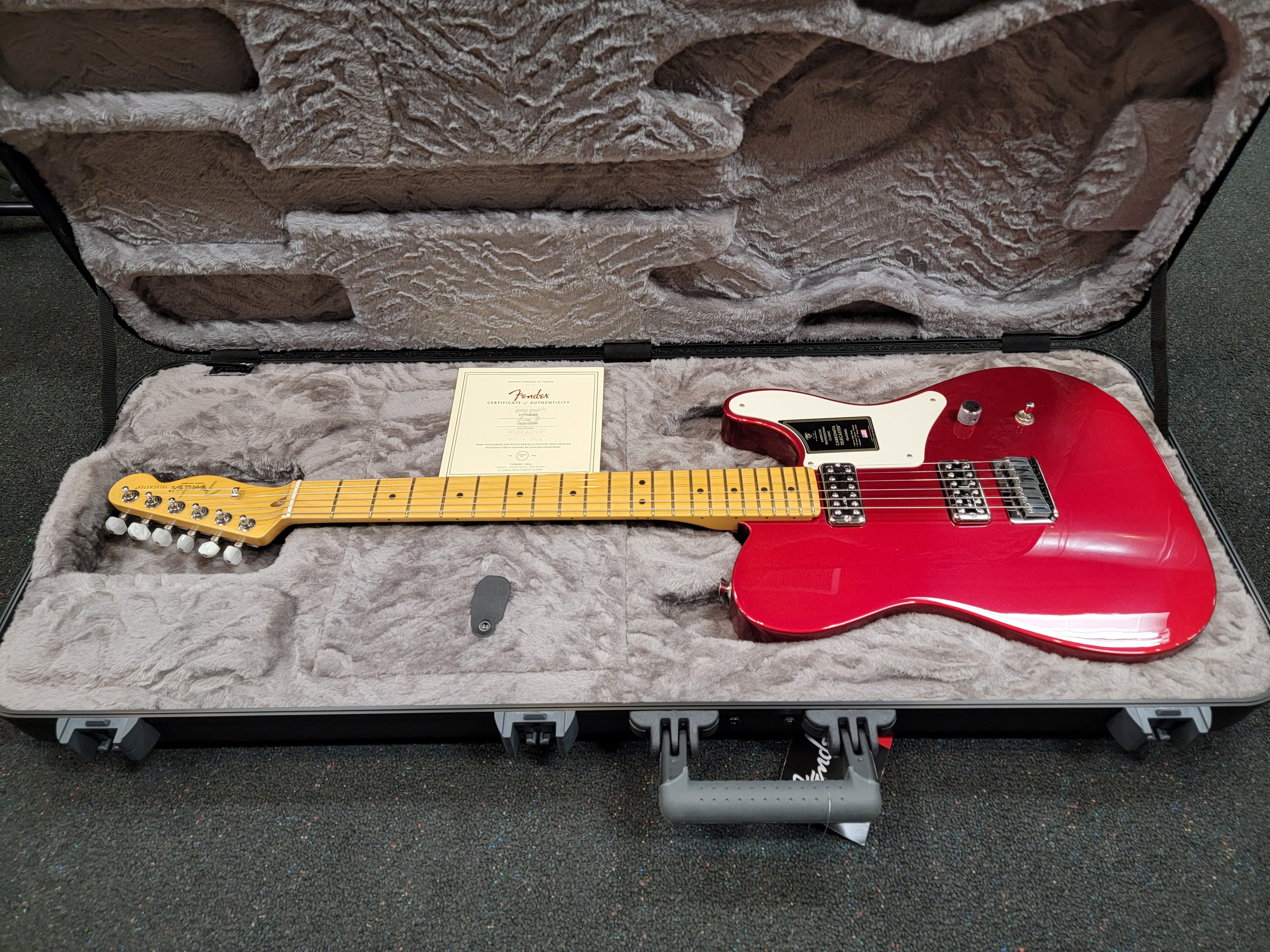Fender 75th Anniversary American Professional Classic Cabronita Telecaster Candy Apple Red, Case, Free Shipping!