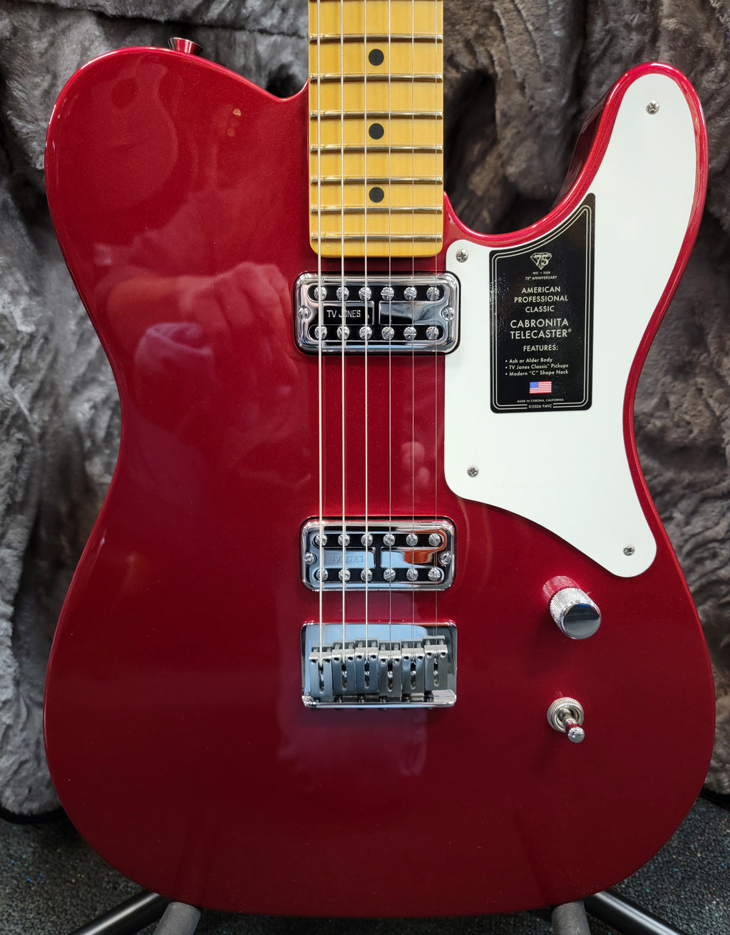 Fender 75th Anniversary American Professional Classic Cabronita Telecaster Candy Apple Red, Case, Free Shipping!