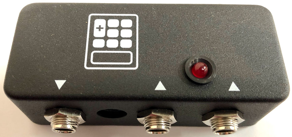 JHS Summing Amp utility pedal — control footswitch close-up