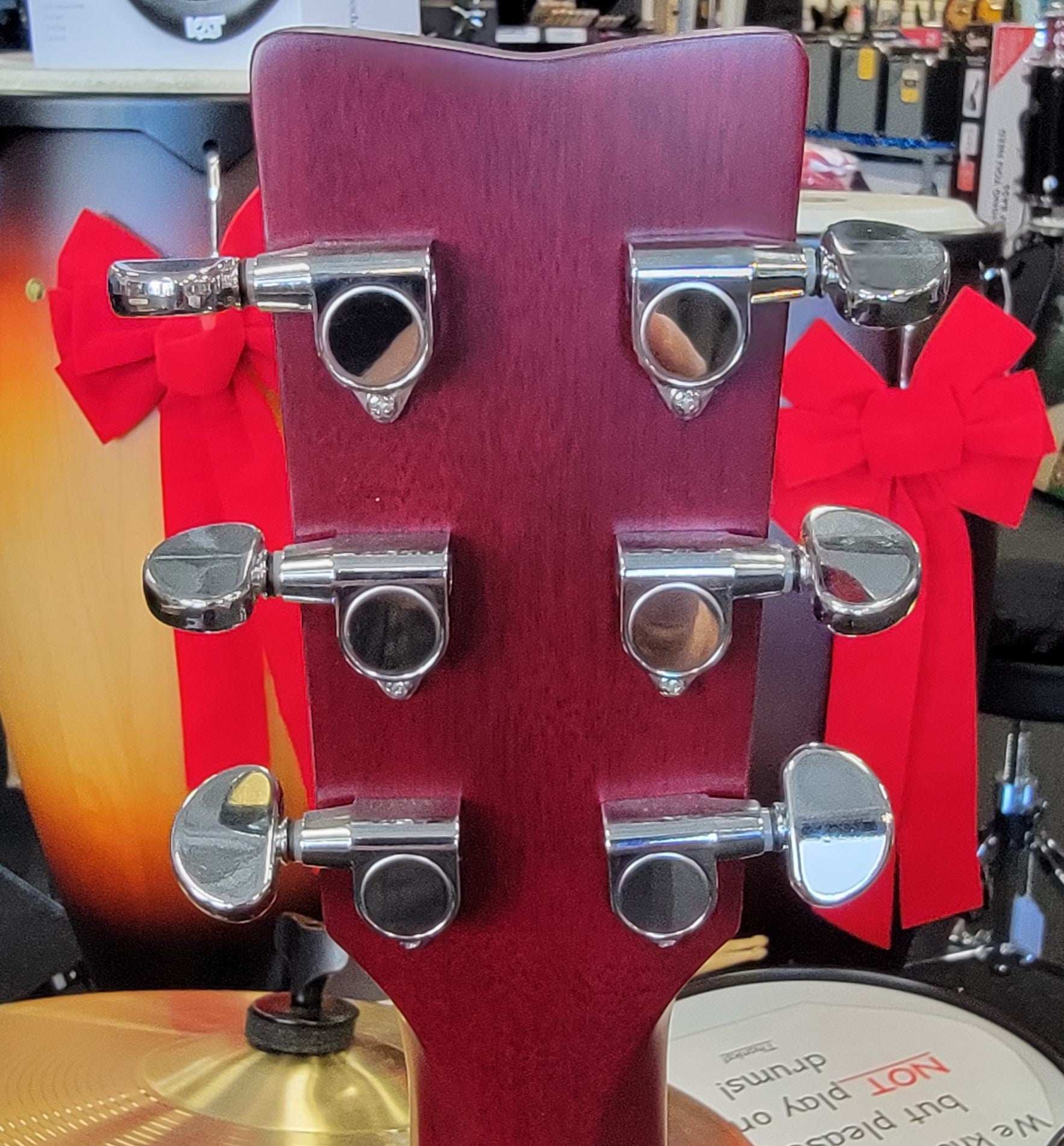 Yamaha FSX800C acoustic-electric guitar - fretboard inlays