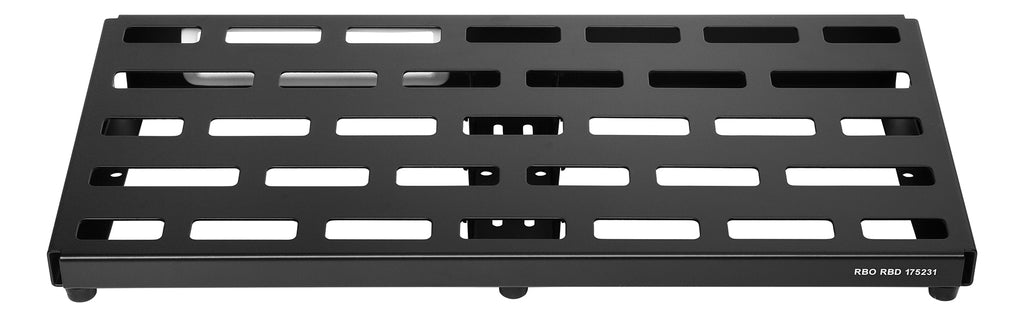 RockBoard TRES 3.1 pedalboard with pedals mounted example
