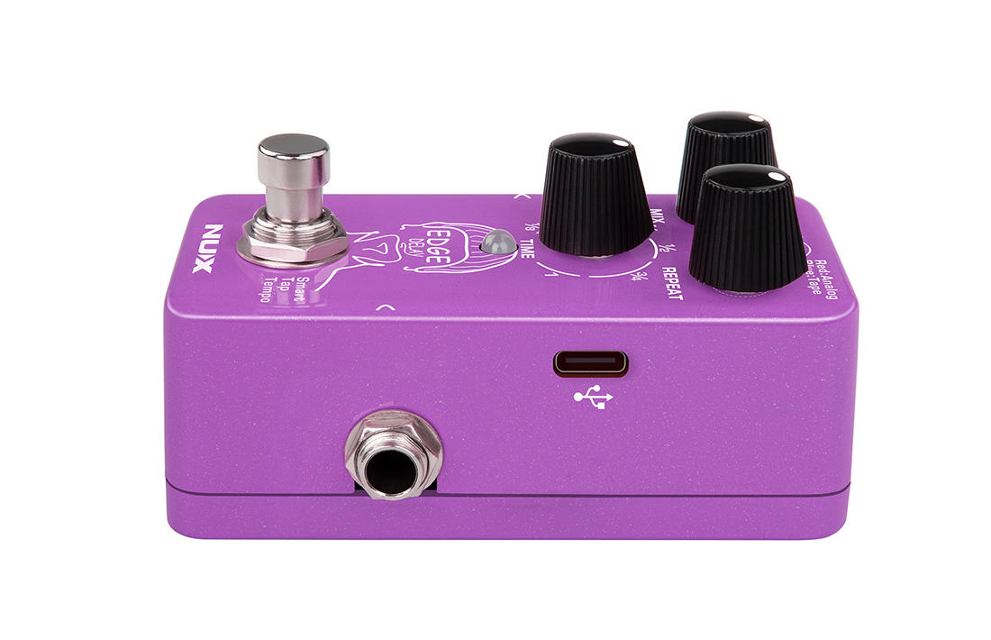NUX NDD-3 Edge Delay pedal — footswitch close-up