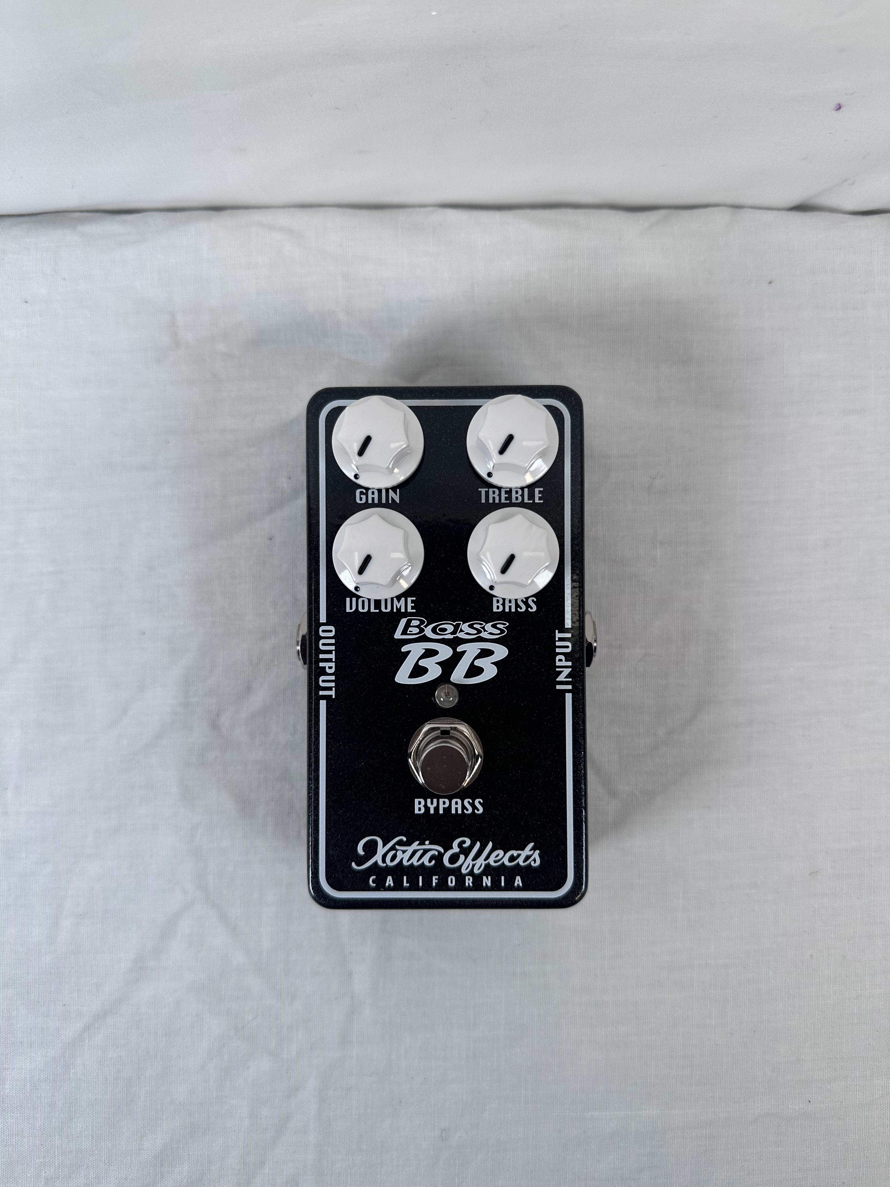 Xotic Bass BB Preamp V1.5 bass overdrive pedal — front detail