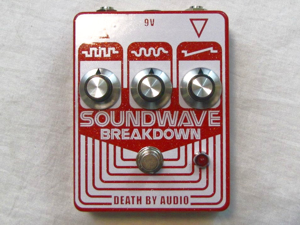 Death By Audio Soundwave Breakdown fuzz pedal — control closeup